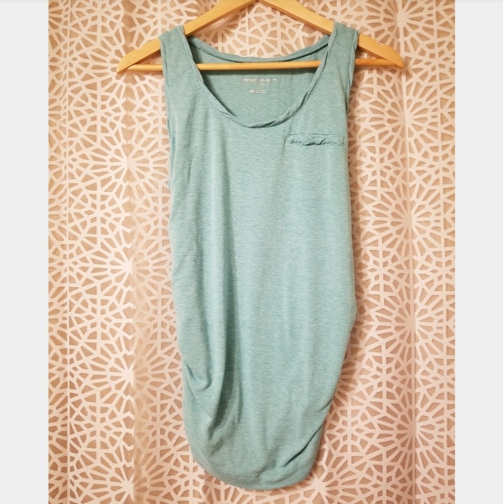 Liz Lange maternity tank top size small